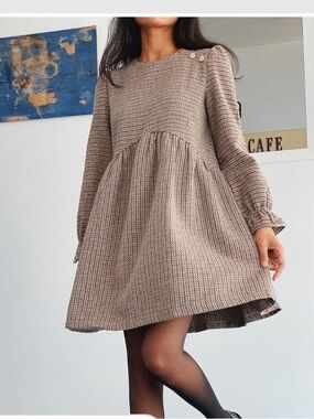 Berthie Karin Dress (also listed as "Kalin")